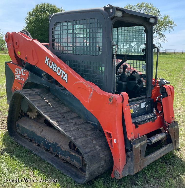 image for item MM9505 2019 Kubota SVL95-2S  tracked skid steer loader