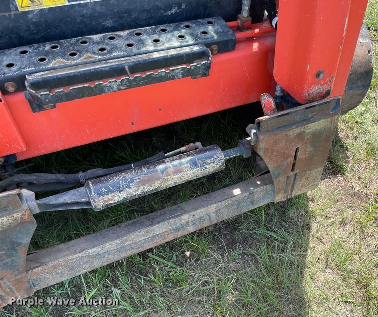 image for item MM9505 2019 Kubota SVL95-2S  tracked skid steer loader