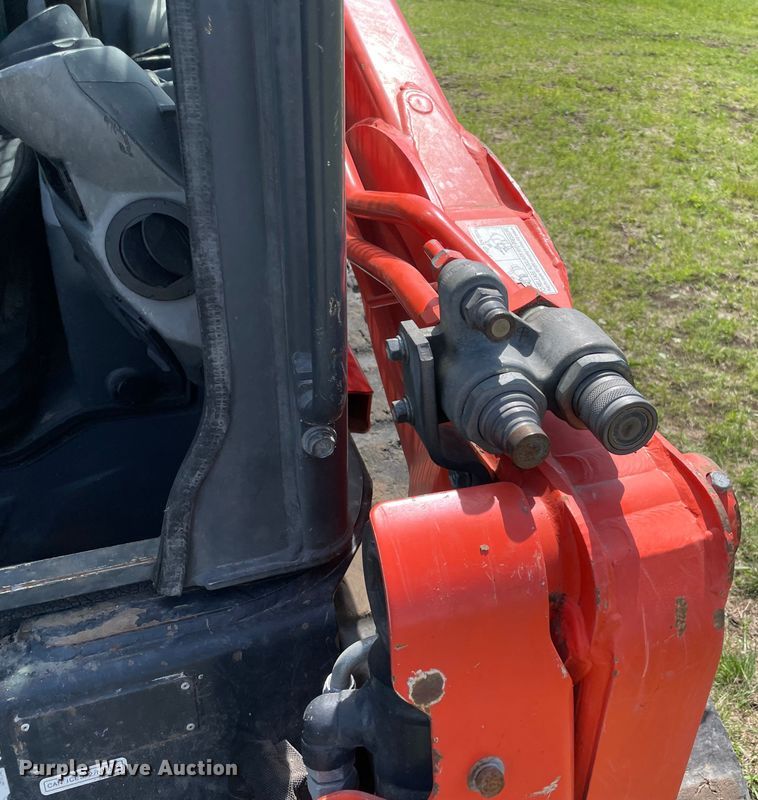 image for item MM9505 2019 Kubota SVL95-2S  tracked skid steer loader