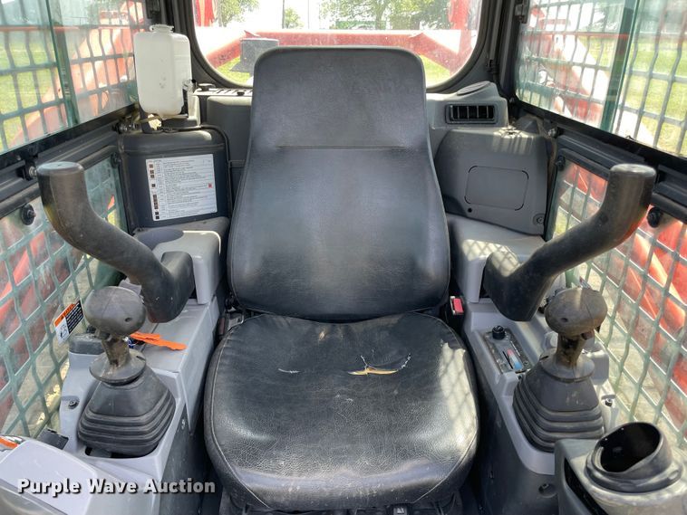 image for item MM9505 2019 Kubota SVL95-2S  tracked skid steer loader