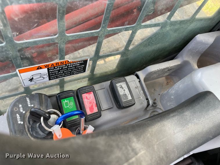 image for item MM9505 2019 Kubota SVL95-2S  tracked skid steer loader