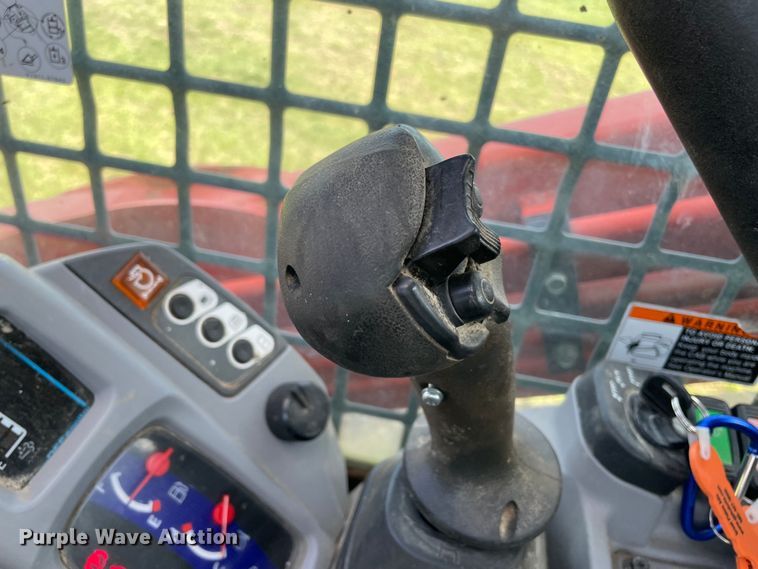 image for item MM9505 2019 Kubota SVL95-2S  tracked skid steer loader