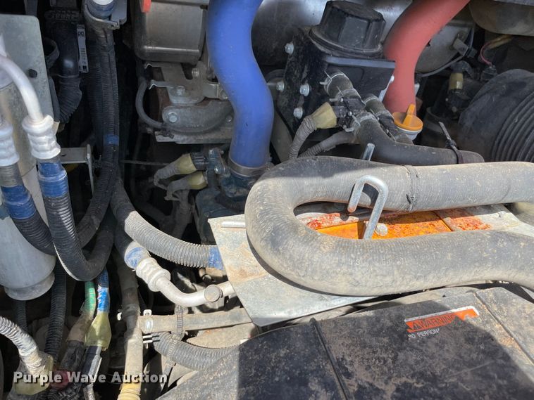 image for item MM9505 2019 Kubota SVL95-2S  tracked skid steer loader