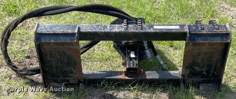 image for item MM9507 Kubota  skid steer auger