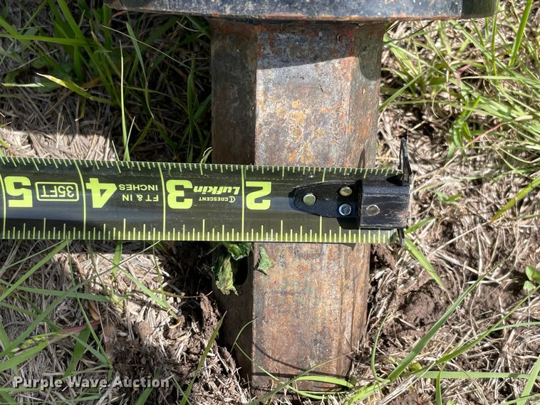 image for item MM9507 Kubota  skid steer auger