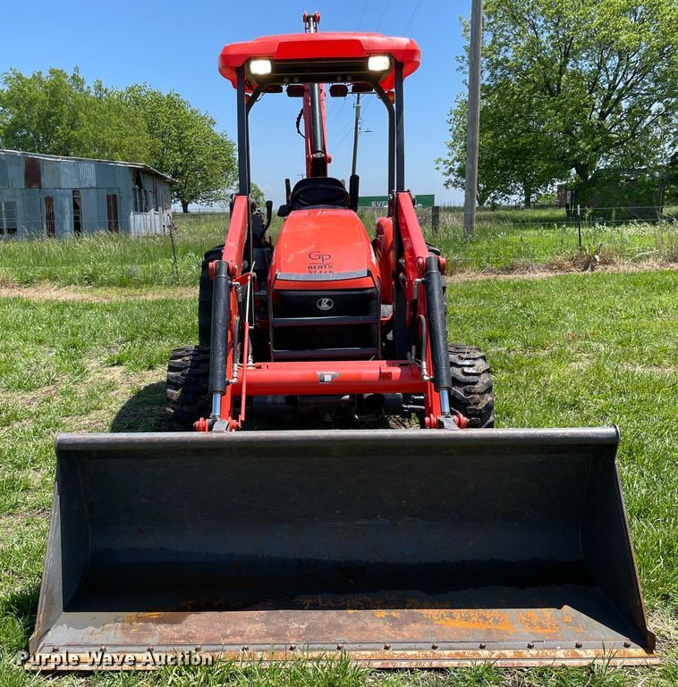 image for item MM9513 Kubota M62  backhoe