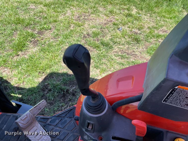 image for item MM9513 Kubota M62  backhoe