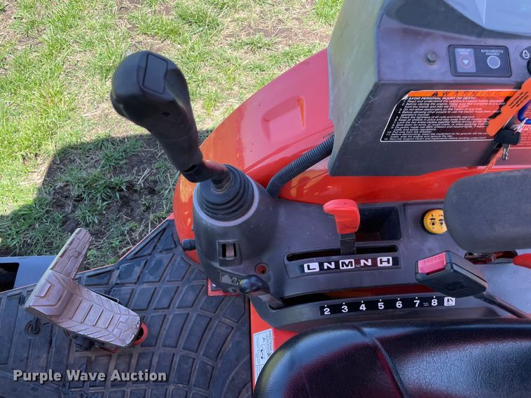 image for item MM9513 Kubota M62  backhoe