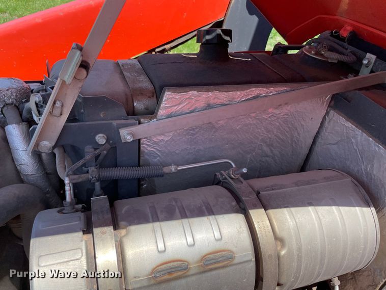 image for item MM9513 Kubota M62  backhoe