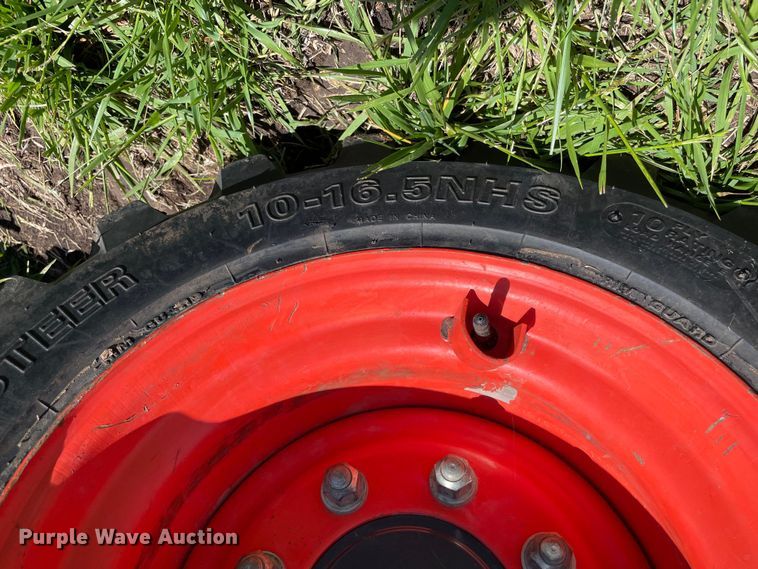 image for item MM9513 Kubota M62  backhoe