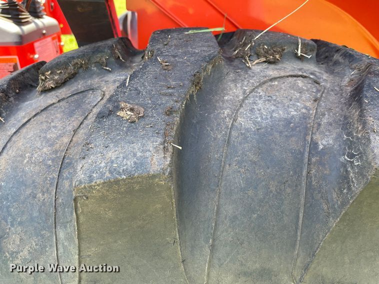 image for item MM9513 Kubota M62  backhoe