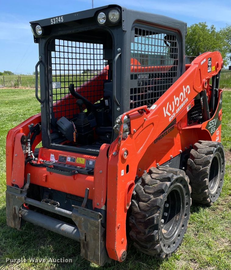 image for item MM9515 2021 Kubota SSV65  skid steer loader