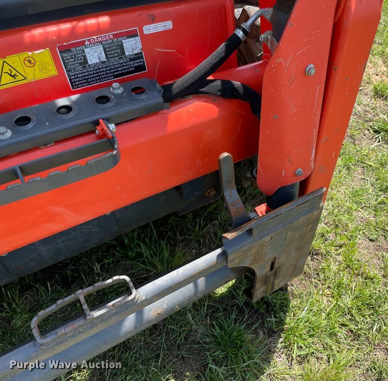 image for item MM9515 2021 Kubota SSV65  skid steer loader