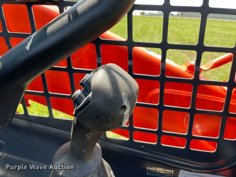 image for item MM9515 2021 Kubota SSV65  skid steer loader