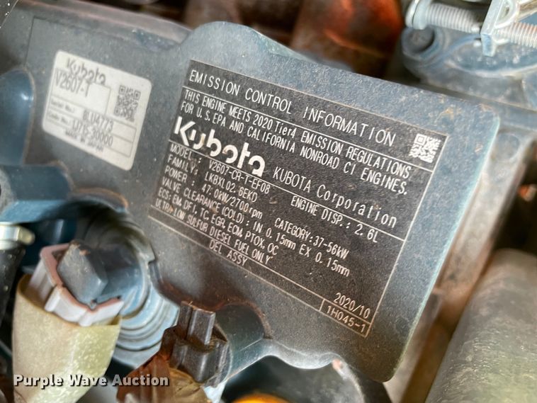 image for item MM9515 2021 Kubota SSV65  skid steer loader