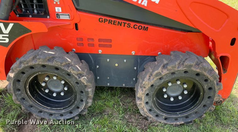 image for item MM9515 2021 Kubota SSV65  skid steer loader