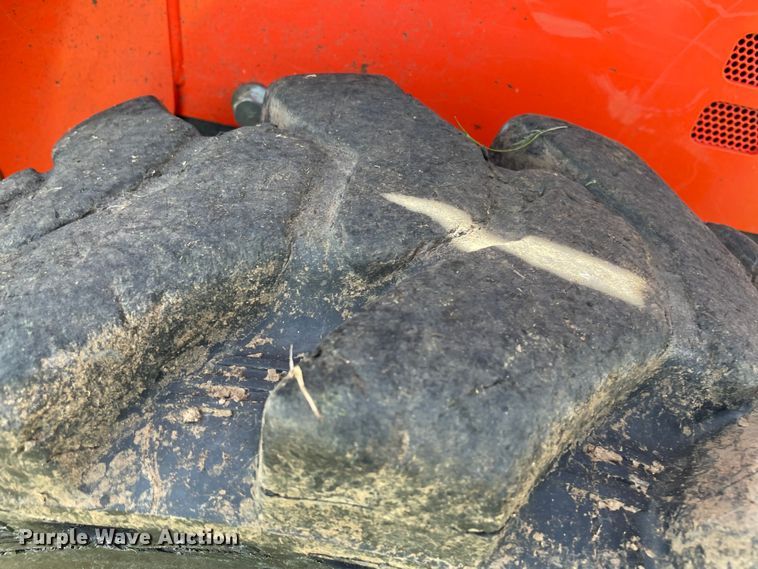 image for item MM9515 2021 Kubota SSV65  skid steer loader