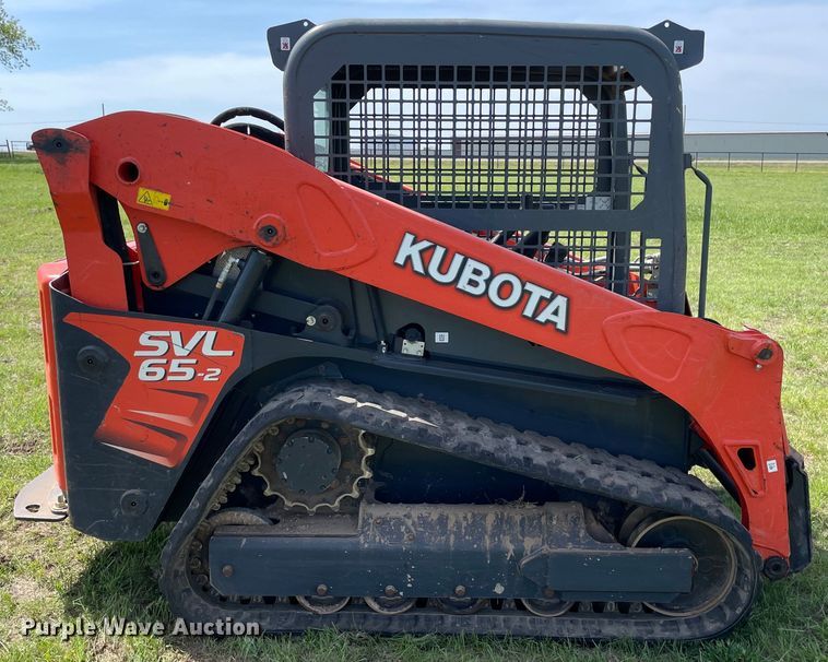 image for item MM9517 2019 Kubota SVL65-2  tracked skid steer loader