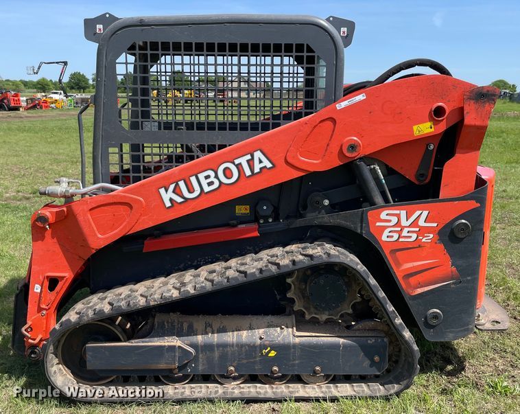 image for item MM9517 2019 Kubota SVL65-2  tracked skid steer loader