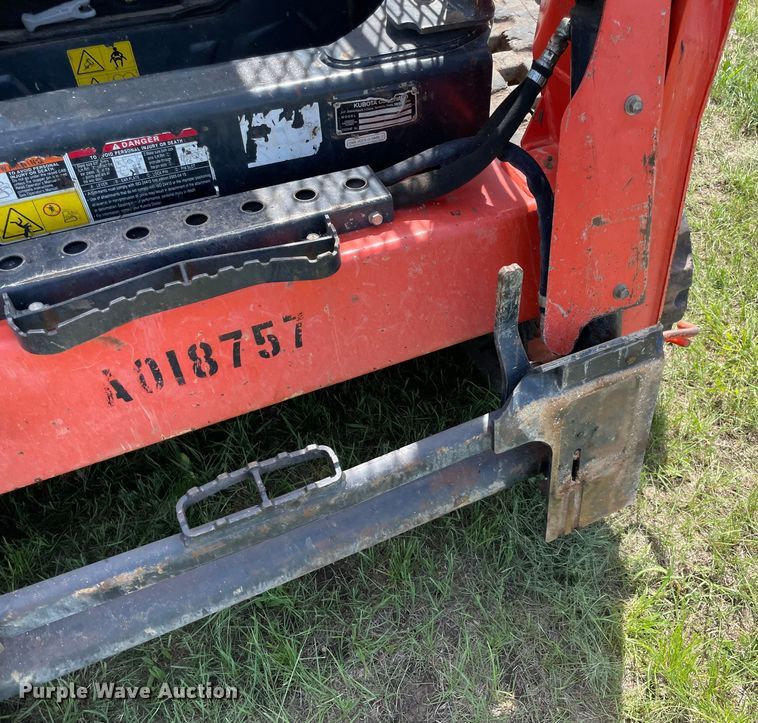 image for item MM9517 2019 Kubota SVL65-2  tracked skid steer loader