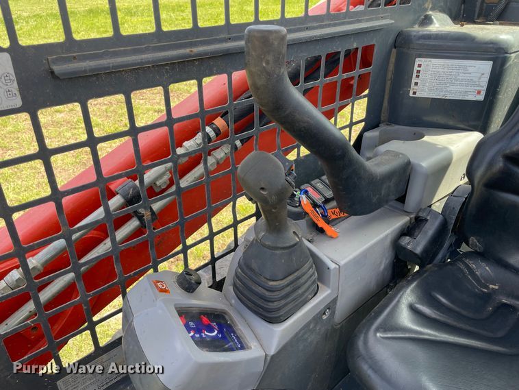 image for item MM9517 2019 Kubota SVL65-2  tracked skid steer loader