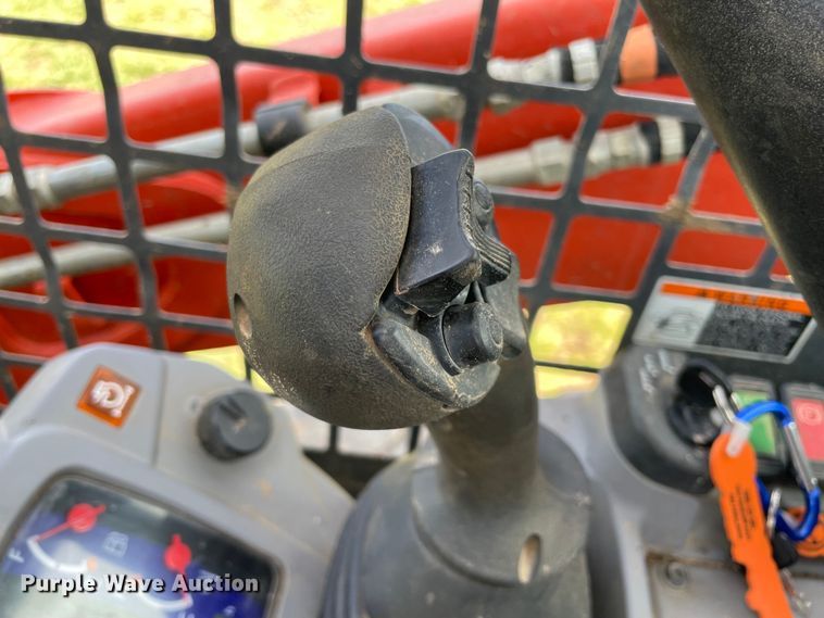 image for item MM9517 2019 Kubota SVL65-2  tracked skid steer loader