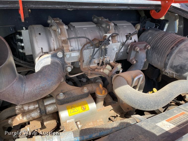 image for item MM9517 2019 Kubota SVL65-2  tracked skid steer loader