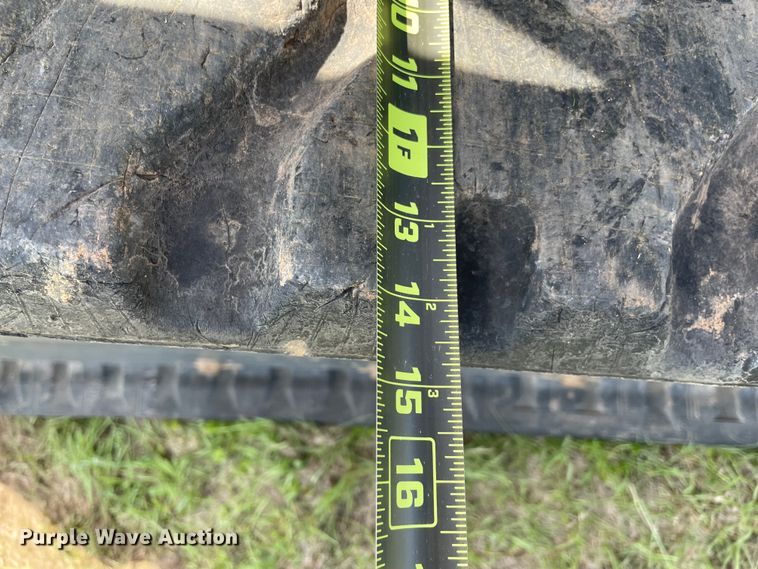 image for item MM9517 2019 Kubota SVL65-2  tracked skid steer loader