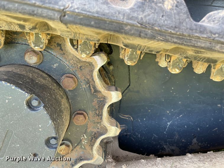 image for item MM9517 2019 Kubota SVL65-2  tracked skid steer loader