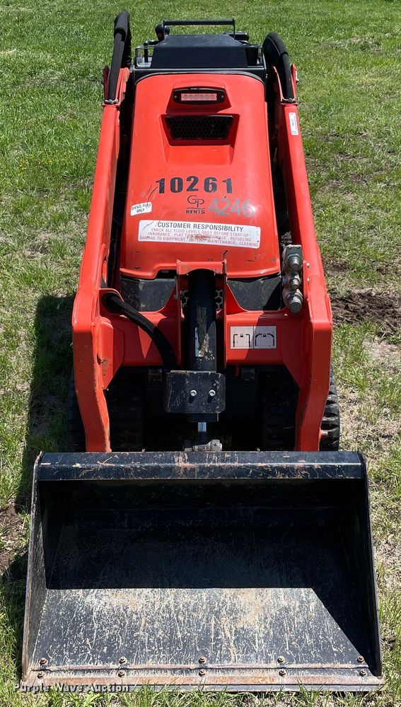 image for item MM9518 Kubota SCL1000  compact utility loader