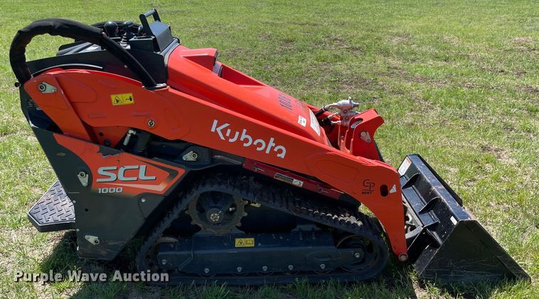 image for item MM9518 Kubota SCL1000  compact utility loader