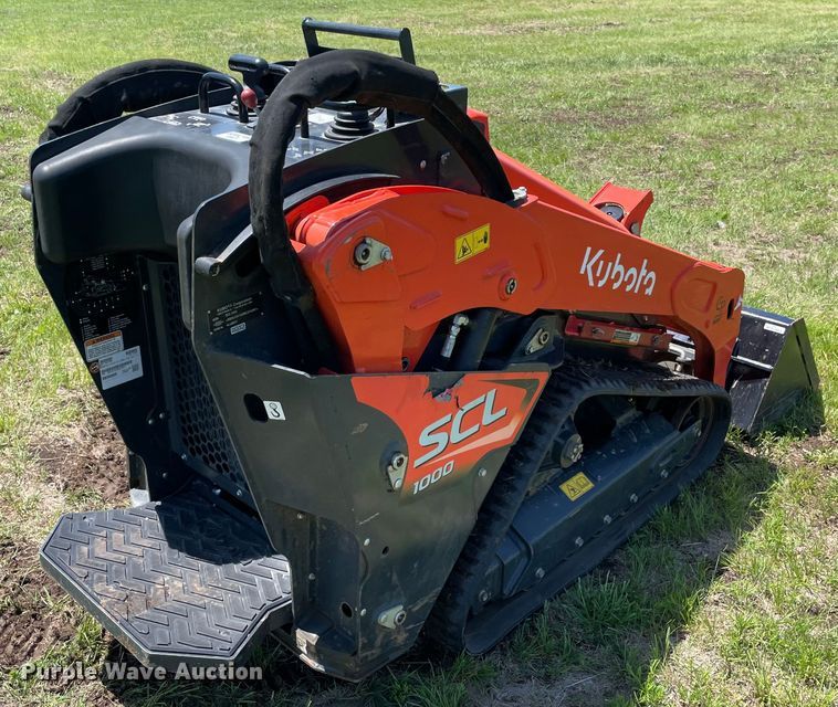 image for item MM9518 Kubota SCL1000  compact utility loader