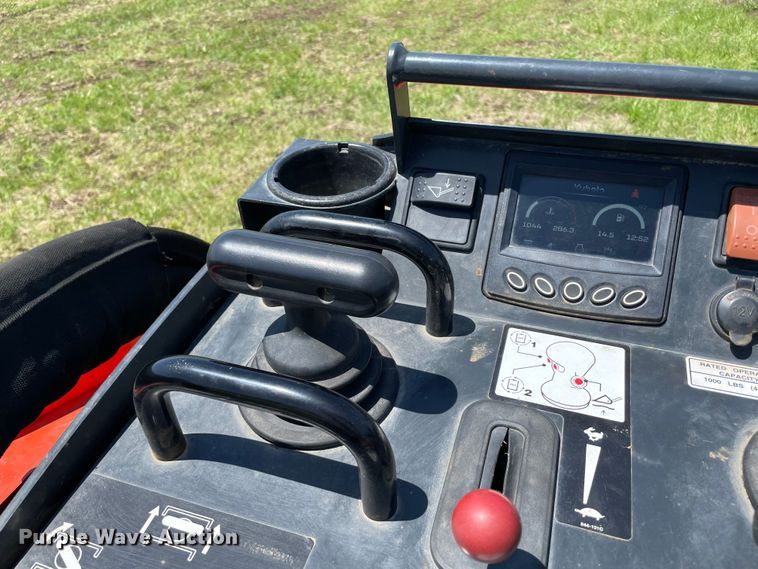 image for item MM9518 Kubota SCL1000  compact utility loader