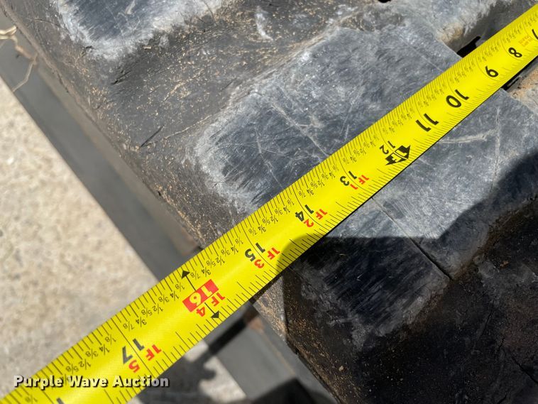 image for item MM9526 2020 Kubota SVL75-2  tracked skid steer loader