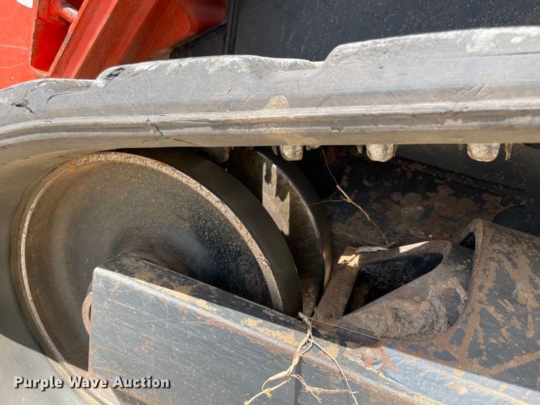 image for item MM9526 2020 Kubota SVL75-2  tracked skid steer loader