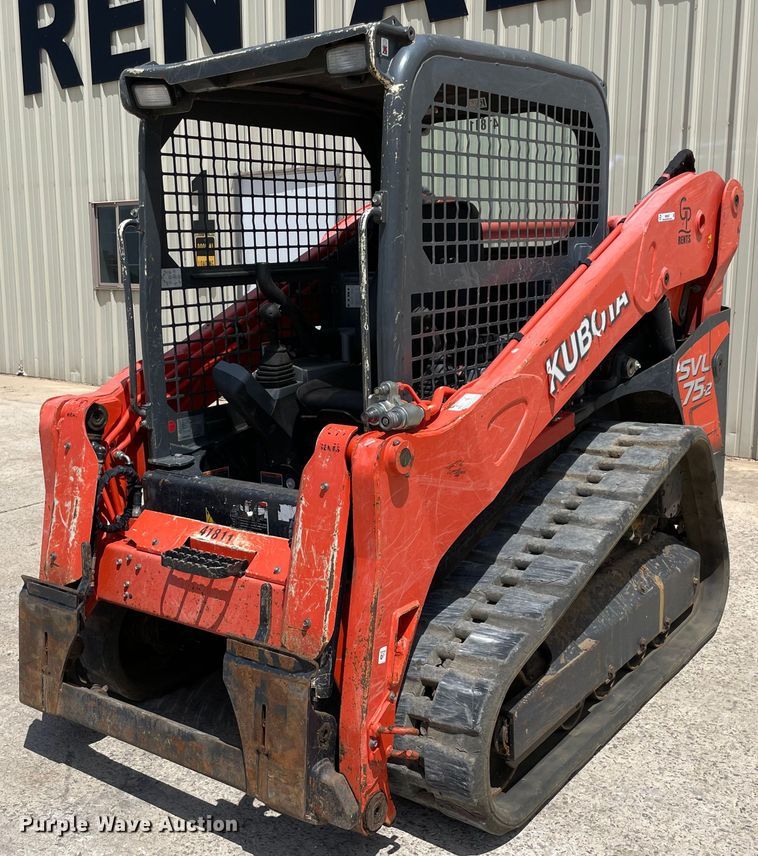 image for item MM9527 2019 Kubota SVL75-2  tracked skid steer loader