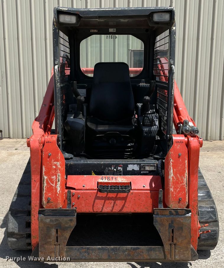 image for item MM9527 2019 Kubota SVL75-2  tracked skid steer loader