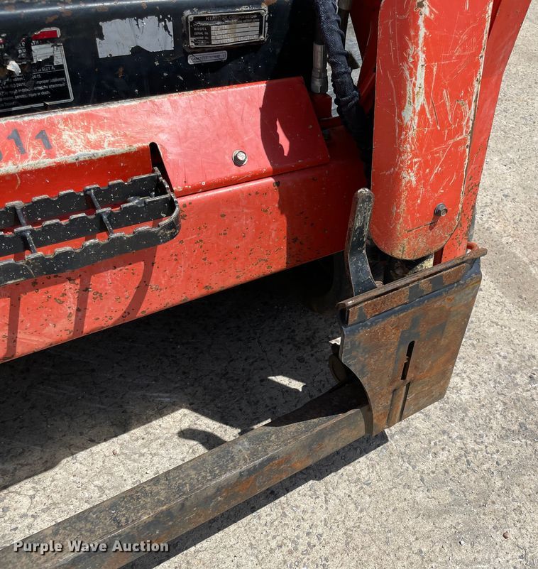 image for item MM9527 2019 Kubota SVL75-2  tracked skid steer loader