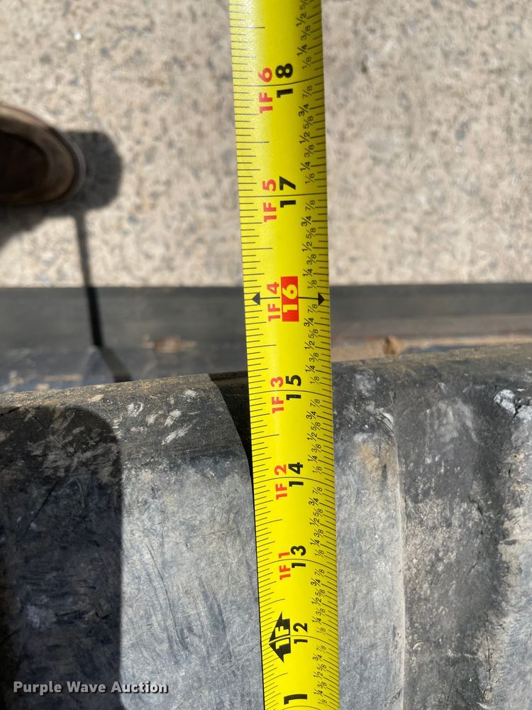 image for item MM9527 2019 Kubota SVL75-2  tracked skid steer loader