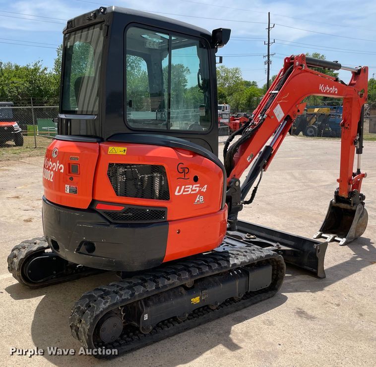 image for item MM9528 2021 Kubota U35-4  mini excavator