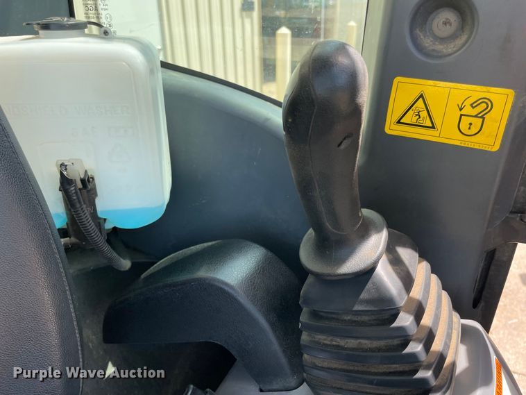 image for item MM9528 2021 Kubota U35-4  mini excavator