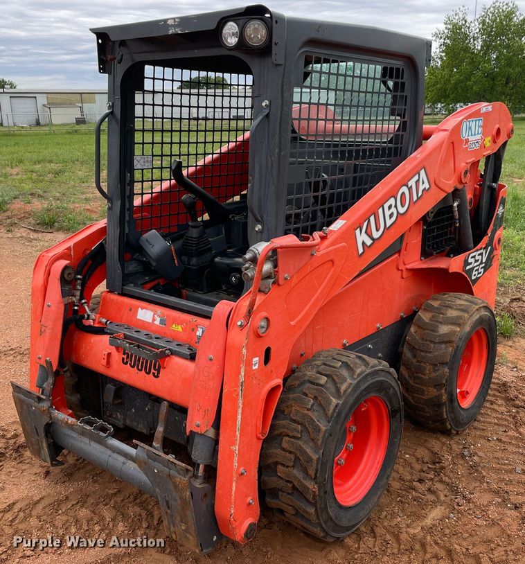 image for item MM9529 2017 Kubota SSV65  skid steer loader