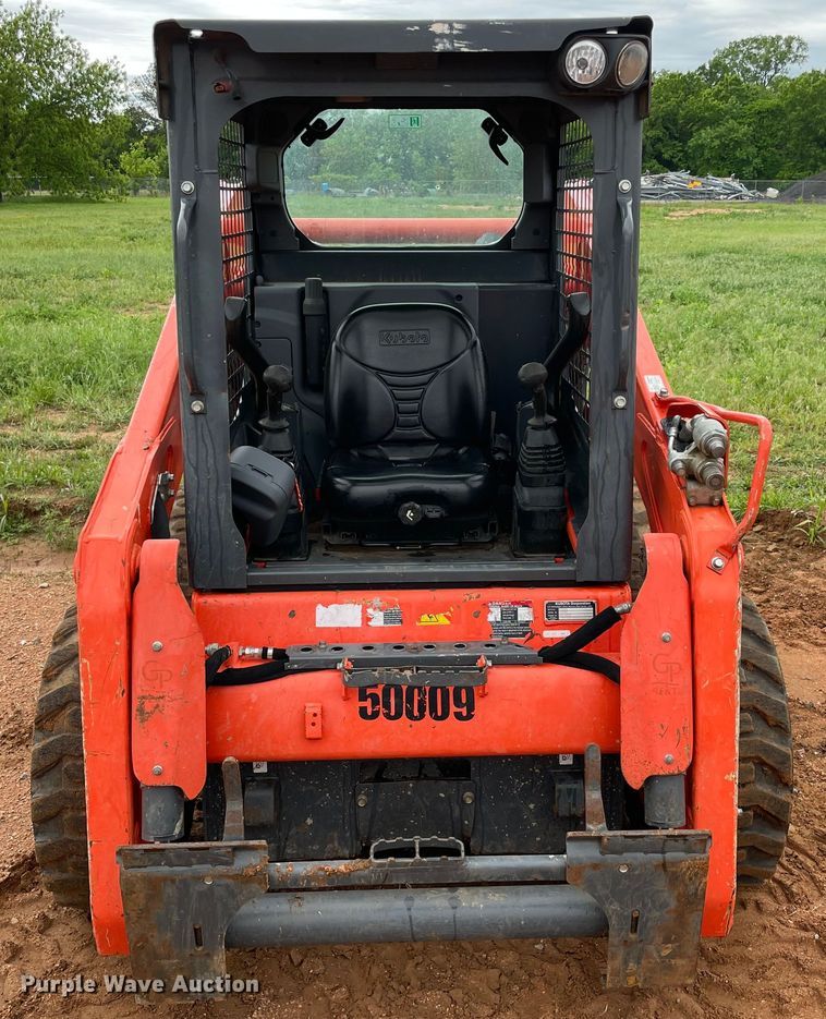 image for item MM9529 2017 Kubota SSV65  skid steer loader