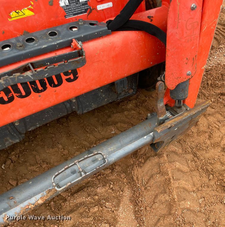 image for item MM9529 2017 Kubota SSV65  skid steer loader