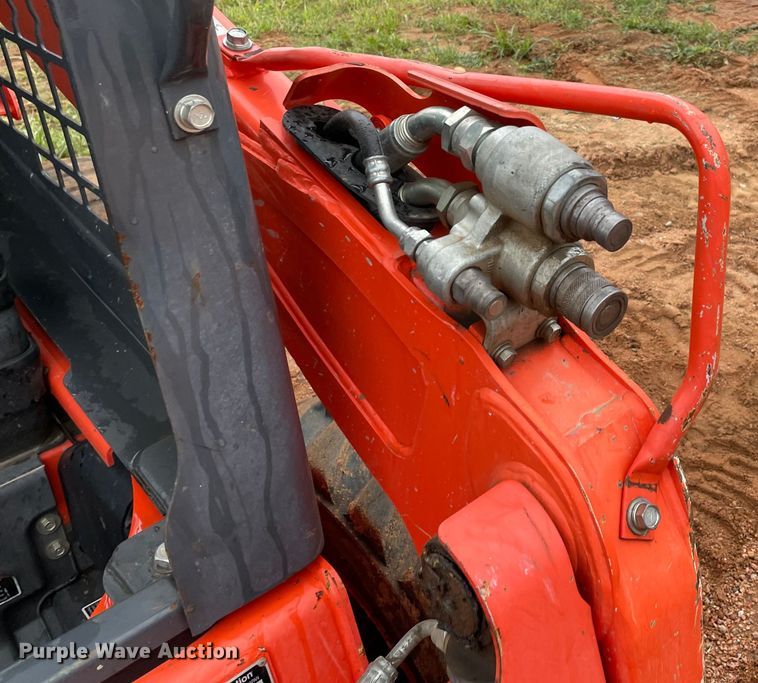 image for item MM9529 2017 Kubota SSV65  skid steer loader