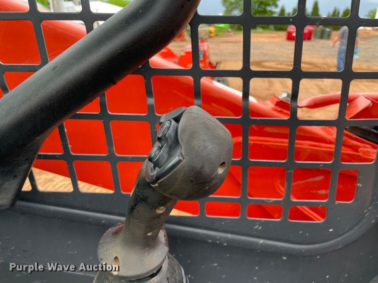 image for item MM9529 2017 Kubota SSV65  skid steer loader