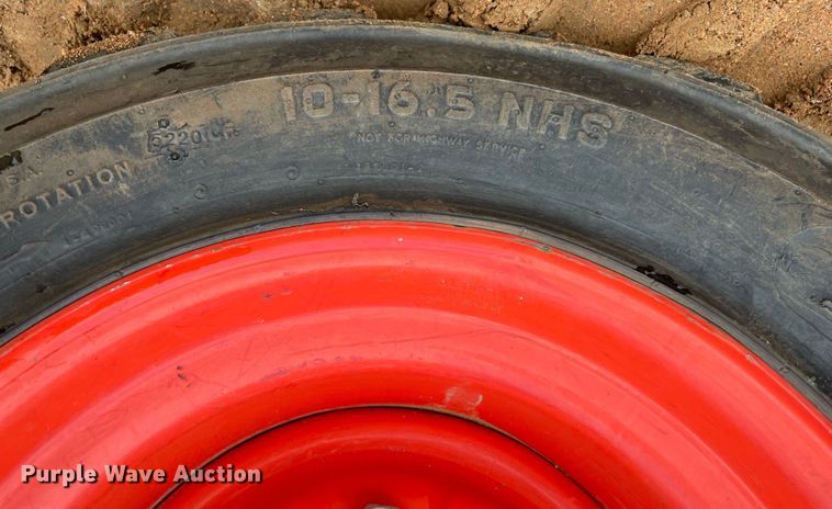 image for item MM9529 2017 Kubota SSV65  skid steer loader