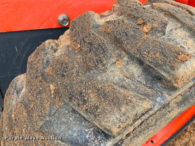 image for item MM9529 2017 Kubota SSV65  skid steer loader