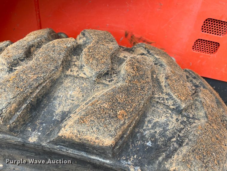 image for item MM9529 2017 Kubota SSV65  skid steer loader