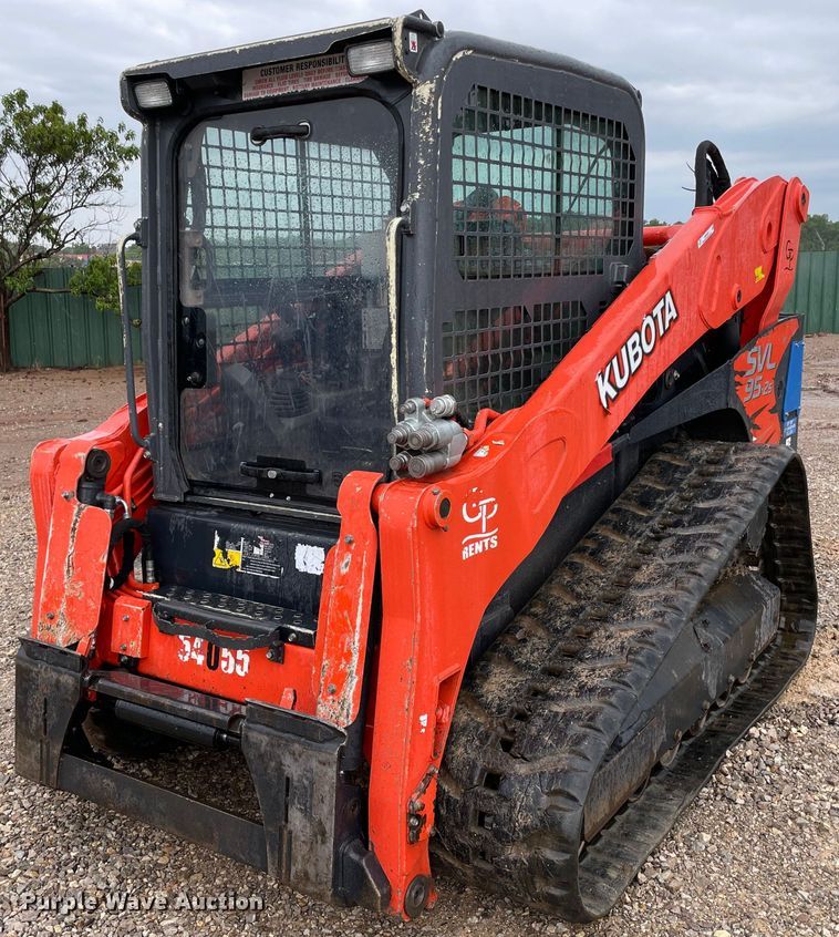 image for item MM9532 2021 Kubota SVL95-2S  tracked skid steer loader
